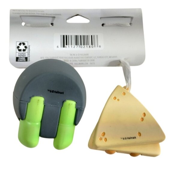 Hallmark Better Together Chips and Salsa Christmas Tree Ornaments Magnetic Set - Picture 4 of 4